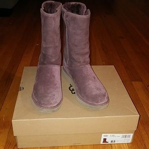 W Amie UGG boots